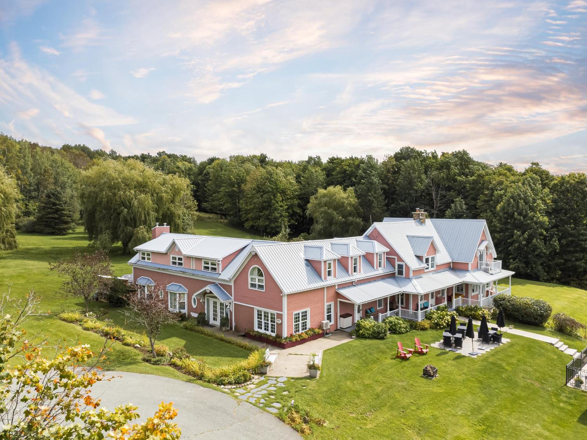Auberge Le Tricorne North Hatley Exteriér fotografie